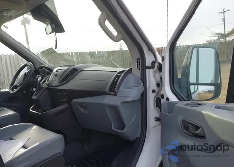 2016 Ford Transit-250 z USA, uszkodzony, nr VIN 1FTYR1CM5GKA31353